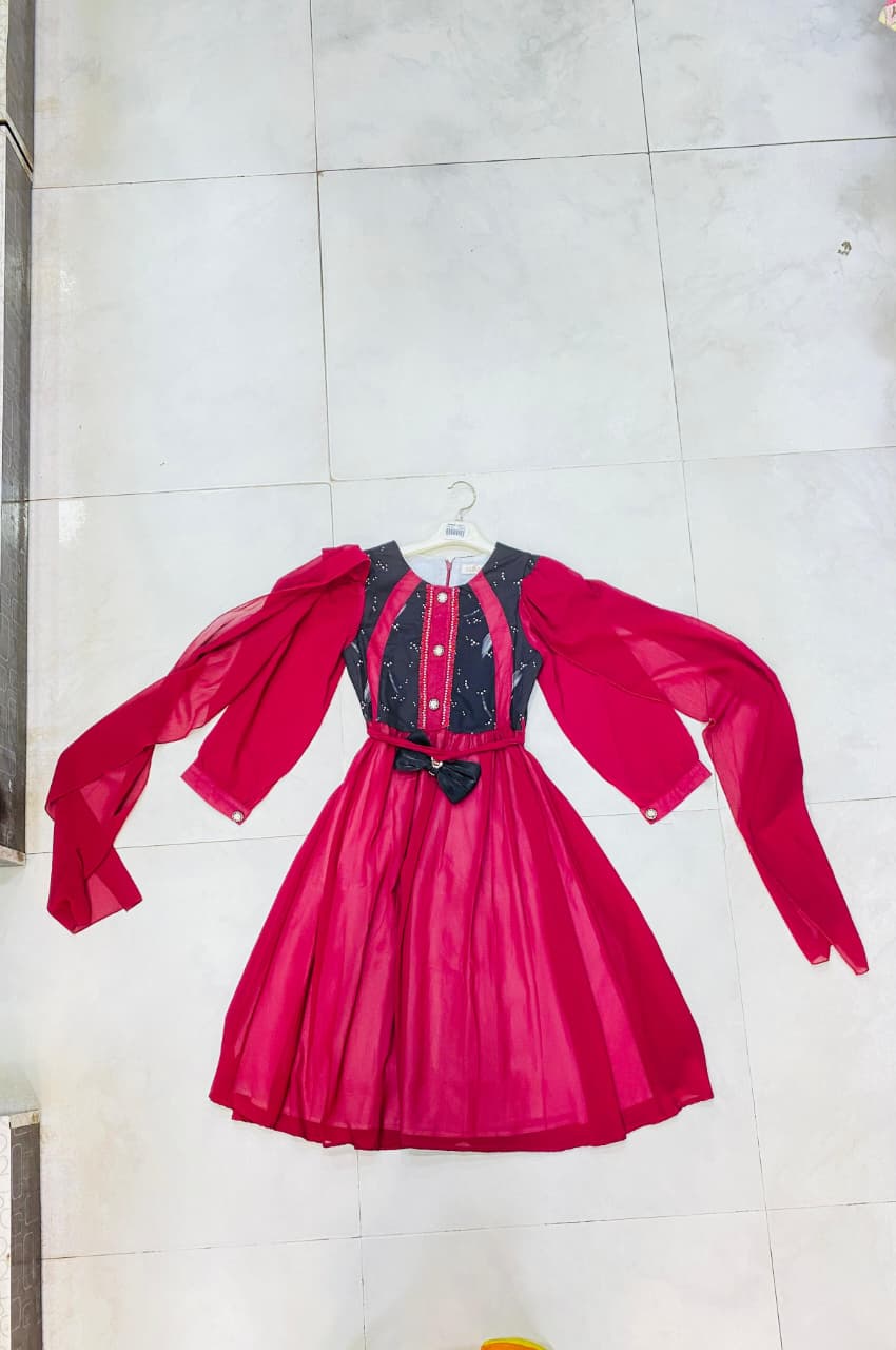 πΈ Khwaja Chishti Collection β Elegant Deep Magenta Party Gown πΈ7yr to 13yr